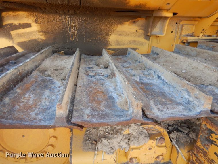 image for item DJ7593 2006 John Deere 700J LGP  pipelayer