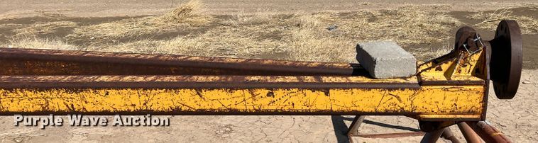 image for item DJ7593 2006 John Deere 700J LGP  pipelayer