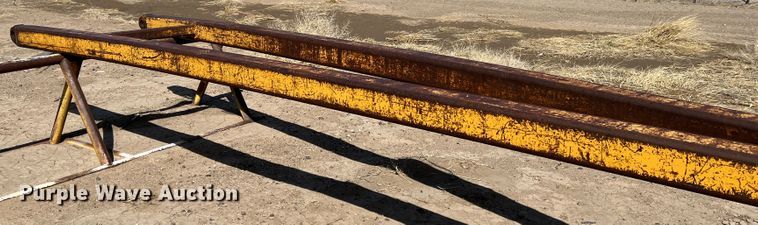 image for item DJ7593 2006 John Deere 700J LGP  pipelayer