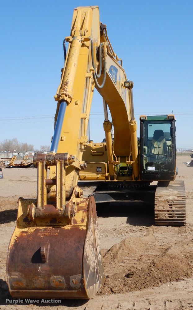 image for item DJ7594 2005 Caterpillar 325CL  excavator
