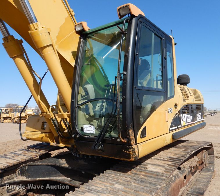 image for item DJ7594 2005 Caterpillar 325CL  excavator