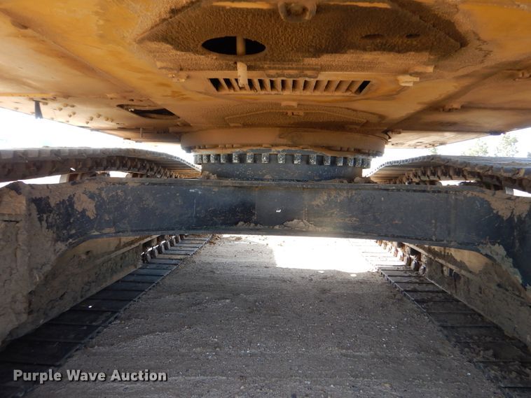 image for item DJ7594 2005 Caterpillar 325CL  excavator