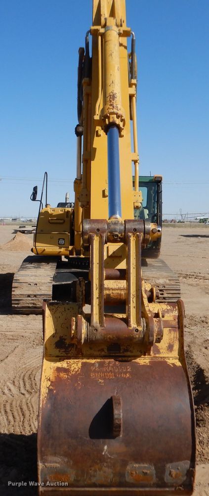 image for item DJ7594 2005 Caterpillar 325CL  excavator