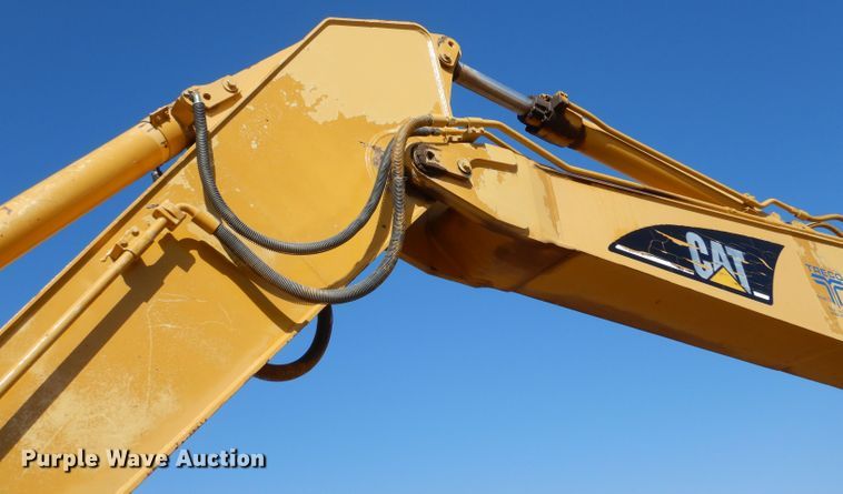 image for item DJ7594 2005 Caterpillar 325CL  excavator