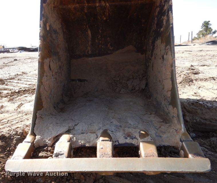 image for item DJ7594 2005 Caterpillar 325CL  excavator