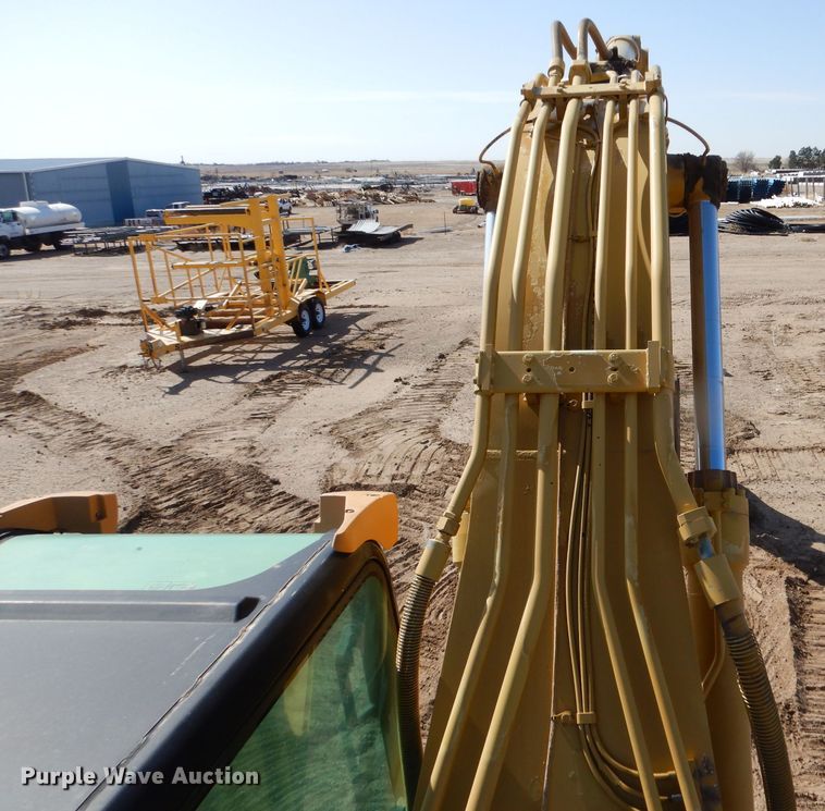 image for item DJ7594 2005 Caterpillar 325CL  excavator