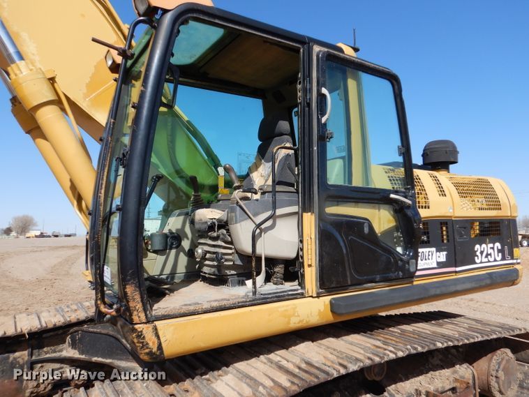image for item DJ7594 2005 Caterpillar 325CL  excavator