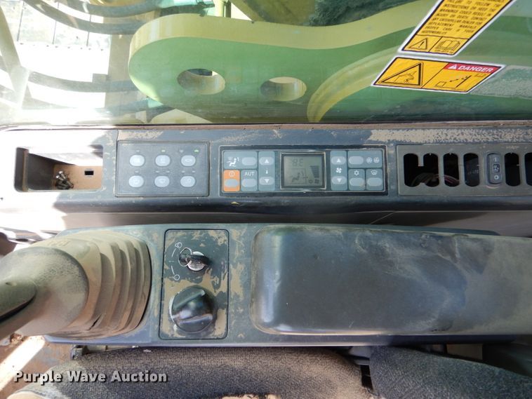 image for item DJ7594 2005 Caterpillar 325CL  excavator