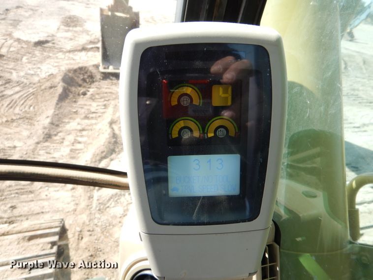 image for item DJ7594 2005 Caterpillar 325CL  excavator