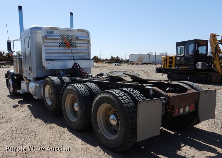 image for item DJ7595 2006 Peterbilt 379  semi truck