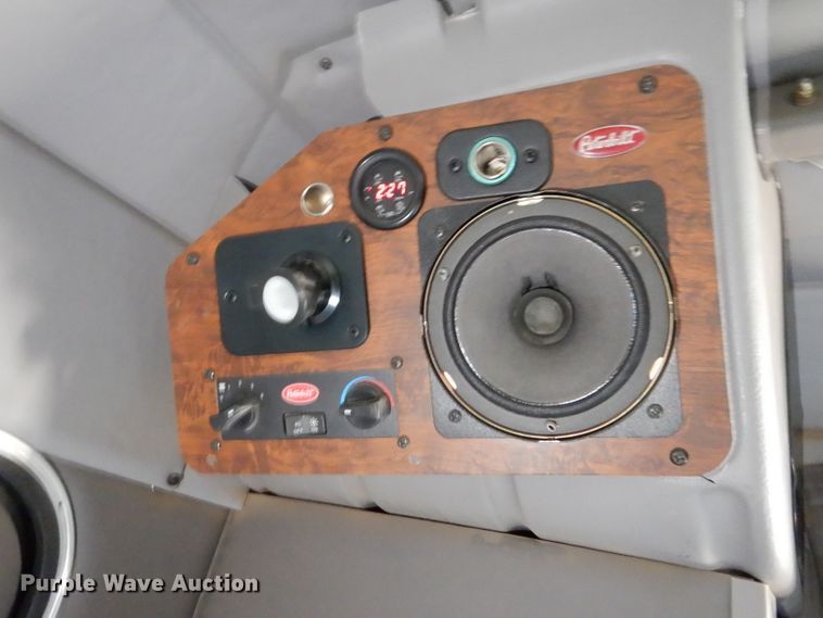 image for item DJ7595 2006 Peterbilt 379  semi truck