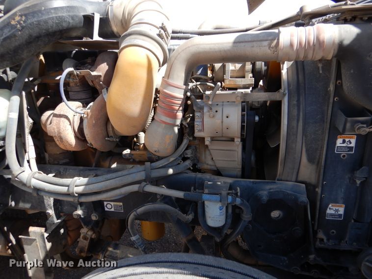 image for item DJ7595 2006 Peterbilt 379  semi truck