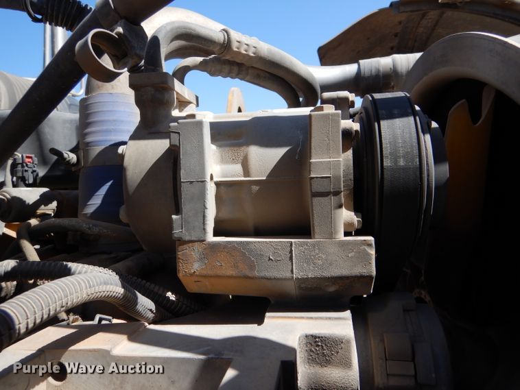 image for item DJ7595 2006 Peterbilt 379  semi truck