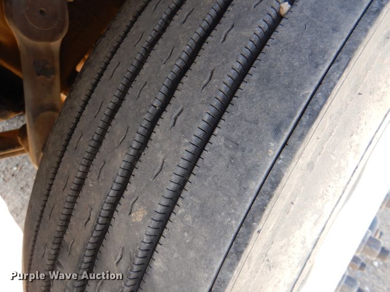 image for item DJ7595 2006 Peterbilt 379  semi truck