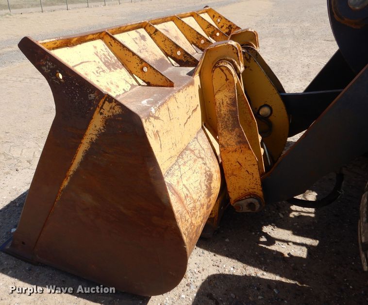 image for item DJ7597 2007 John Deere 624J  wheel loader