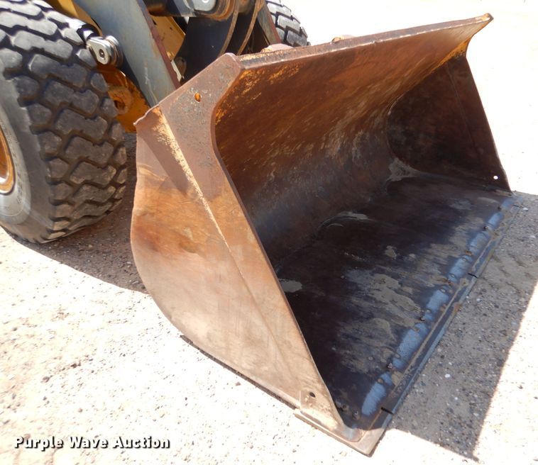 image for item DJ7597 2007 John Deere 624J  wheel loader