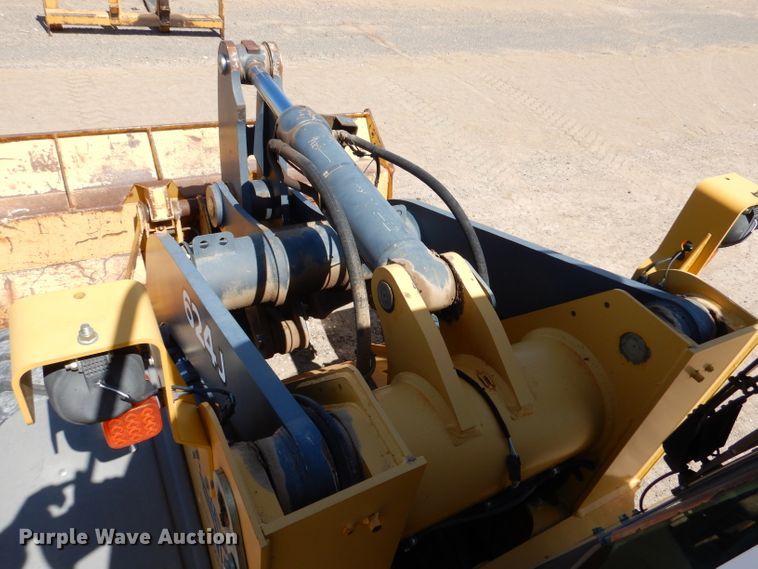 image for item DJ7597 2007 John Deere 624J  wheel loader