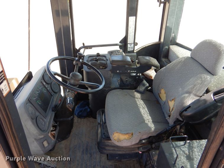 image for item DJ7597 2007 John Deere 624J  wheel loader