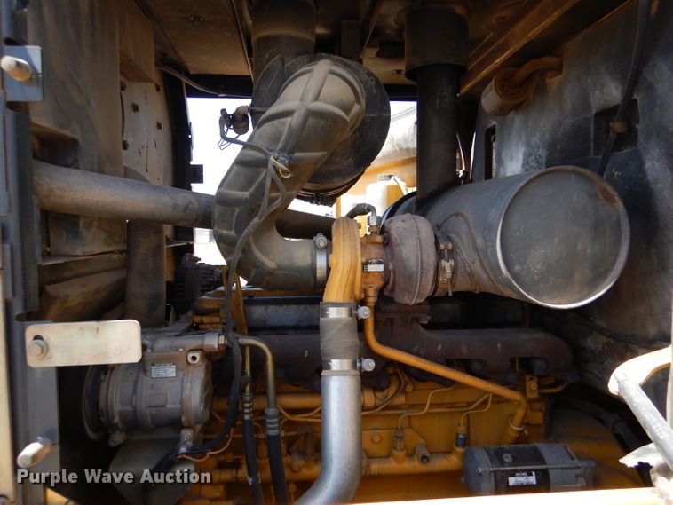 image for item DJ7597 2007 John Deere 624J  wheel loader