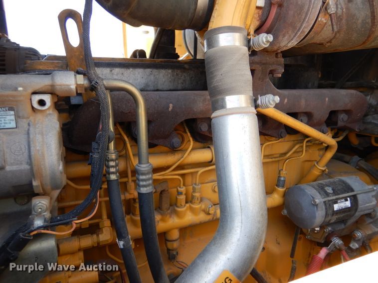 image for item DJ7597 2007 John Deere 624J  wheel loader