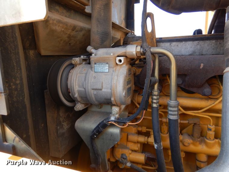 image for item DJ7597 2007 John Deere 624J  wheel loader