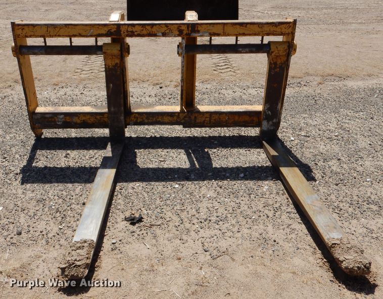 image for item DJ7597 2007 John Deere 624J  wheel loader