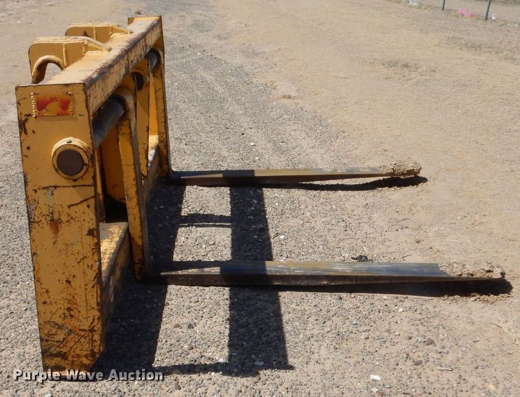 image for item DJ7597 2007 John Deere 624J  wheel loader