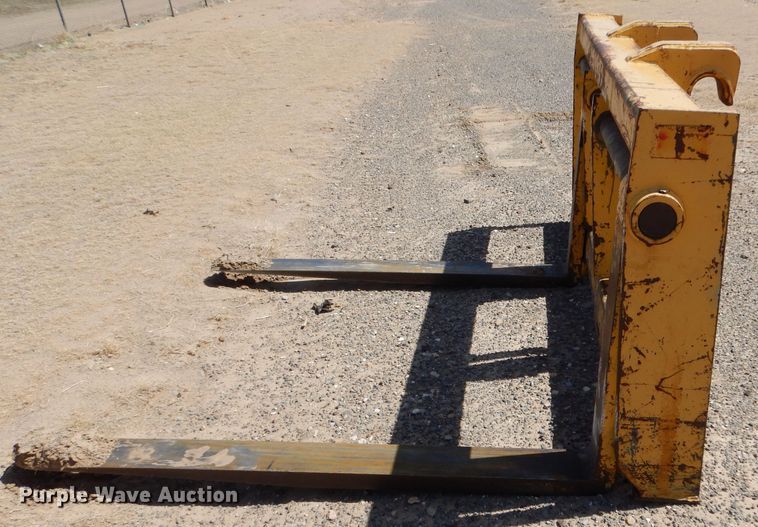 image for item DJ7597 2007 John Deere 624J  wheel loader