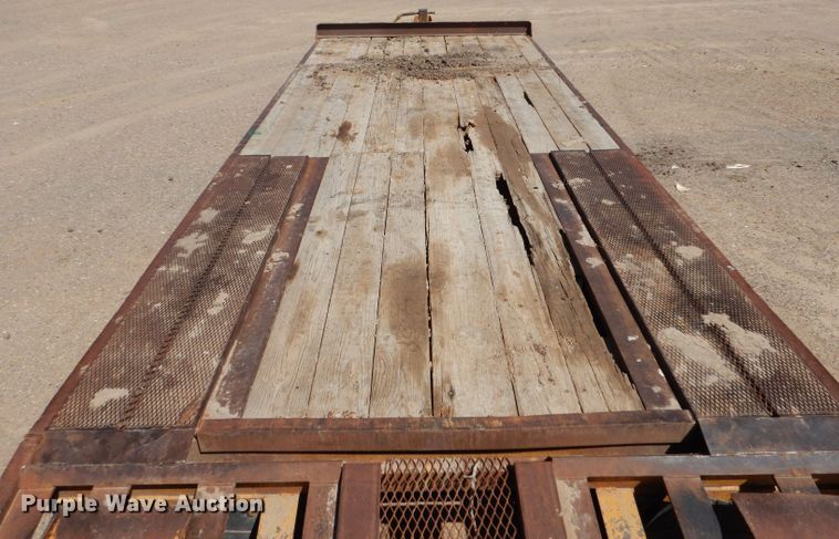 image for item DJ7611 2005 Belshe  equipment trailer