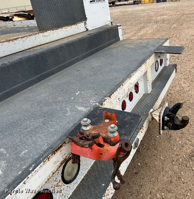 image for item DJ7618 2002 Ford F550 Super Duty  utility / service truck