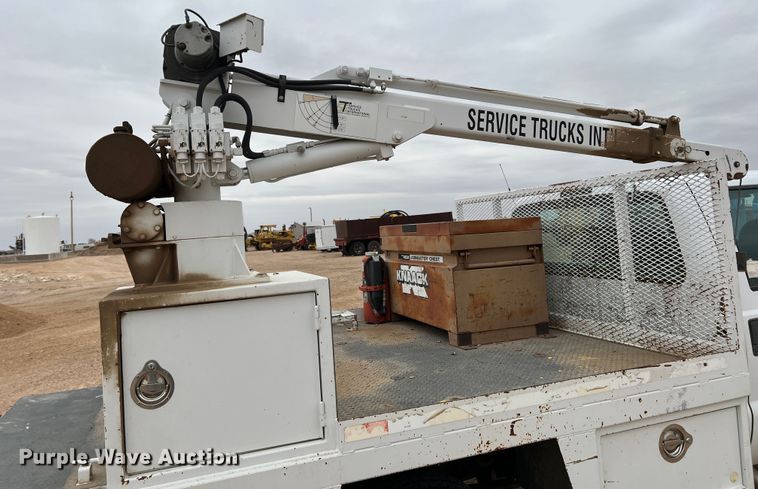 image for item DJ7618 2002 Ford F550 Super Duty  utility / service truck