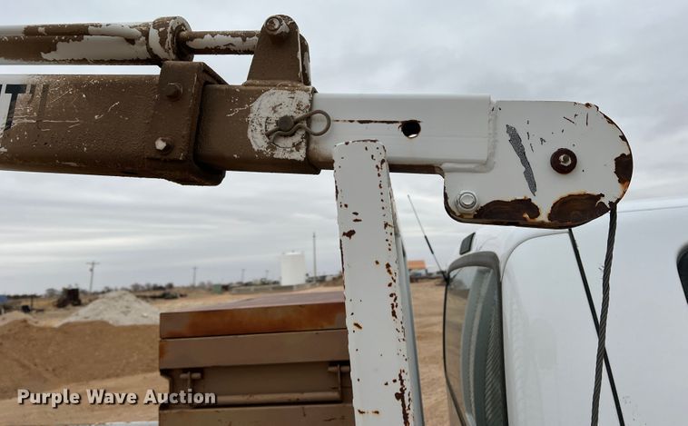 image for item DJ7618 2002 Ford F550 Super Duty  utility / service truck