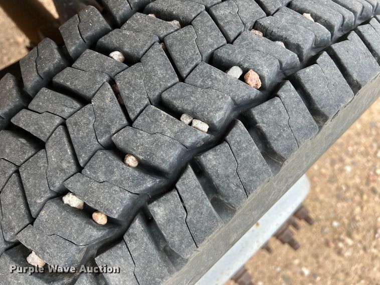 image for item DJ7618 2002 Ford F550 Super Duty  utility / service truck