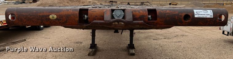 image for item DJ7619 1976 Fruehauf 0FBH130440  oilfield trailer