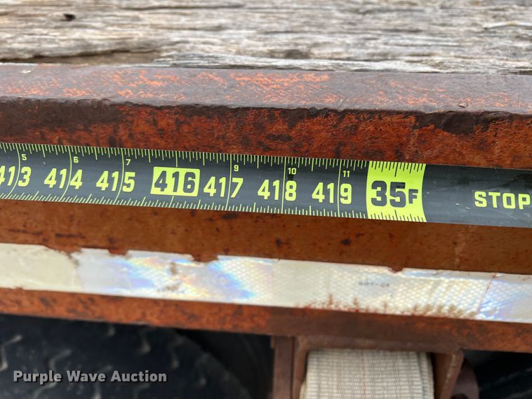 image for item DJ7619 1976 Fruehauf 0FBH130440  oilfield trailer