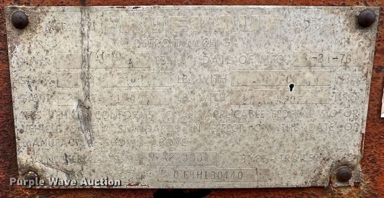 image for item DJ7619 1976 Fruehauf 0FBH130440  oilfield trailer