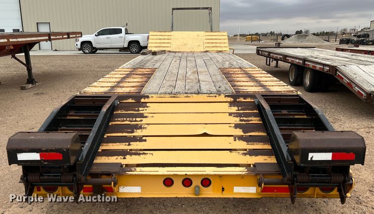 image for item DJ7620 2007 Trail King TK50-412  drop deck equipment trailer