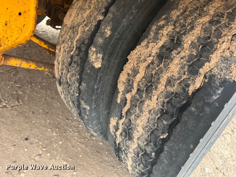 image for item DJ7620 2007 Trail King TK50-412  drop deck equipment trailer