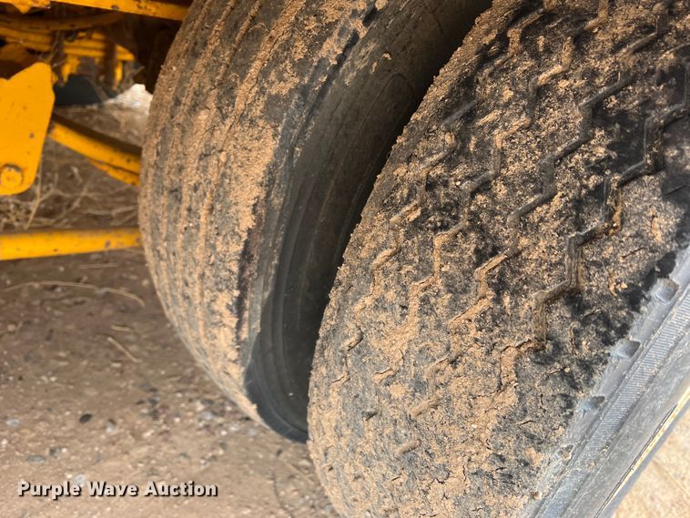 image for item DJ7620 2007 Trail King TK50-412  drop deck equipment trailer