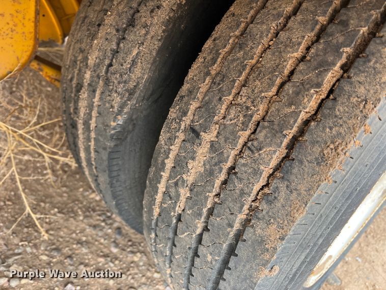 image for item DJ7620 2007 Trail King TK50-412  drop deck equipment trailer