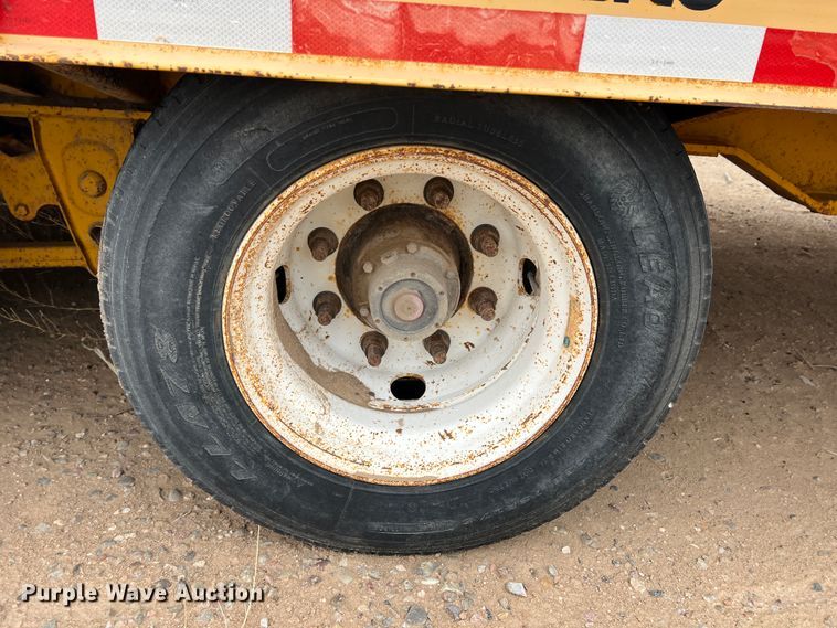 image for item DJ7620 2007 Trail King TK50-412  drop deck equipment trailer