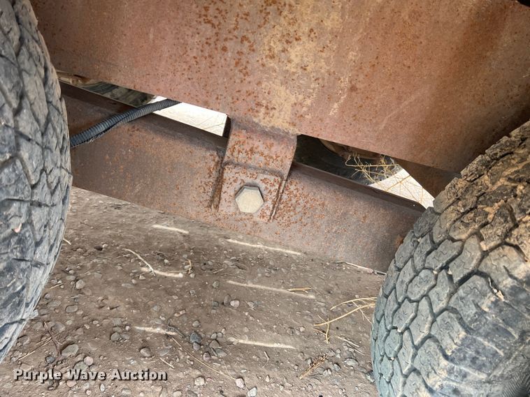 image for item DJ7622 1999 Belshe T-9  equipment trailer