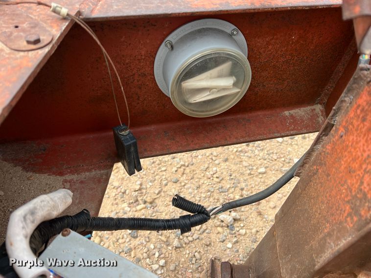 image for item DJ7622 1999 Belshe T-9  equipment trailer