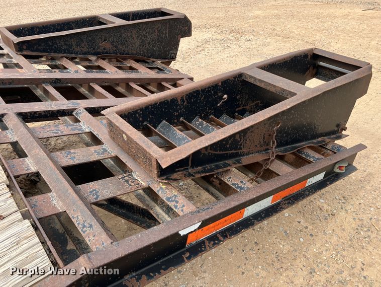 image for item DJ7623 1995 Belshe T-9  equipment trailer