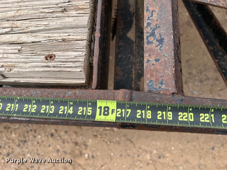 image for item DJ7623 1995 Belshe T-9  equipment trailer