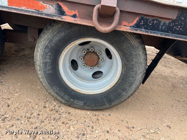 image for item DJ7623 1995 Belshe T-9  equipment trailer