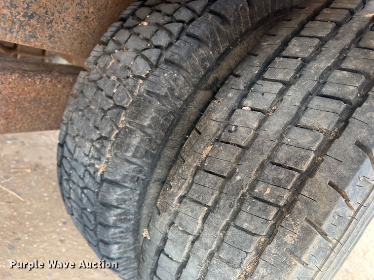 image for item DJ7623 1995 Belshe T-9  equipment trailer