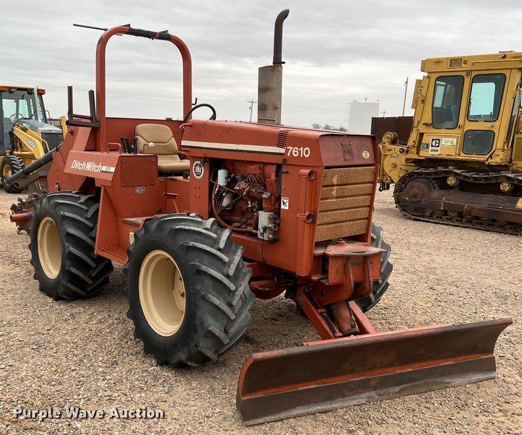 image for item DJ7626 1994 Ditch Witch 7610  trencher