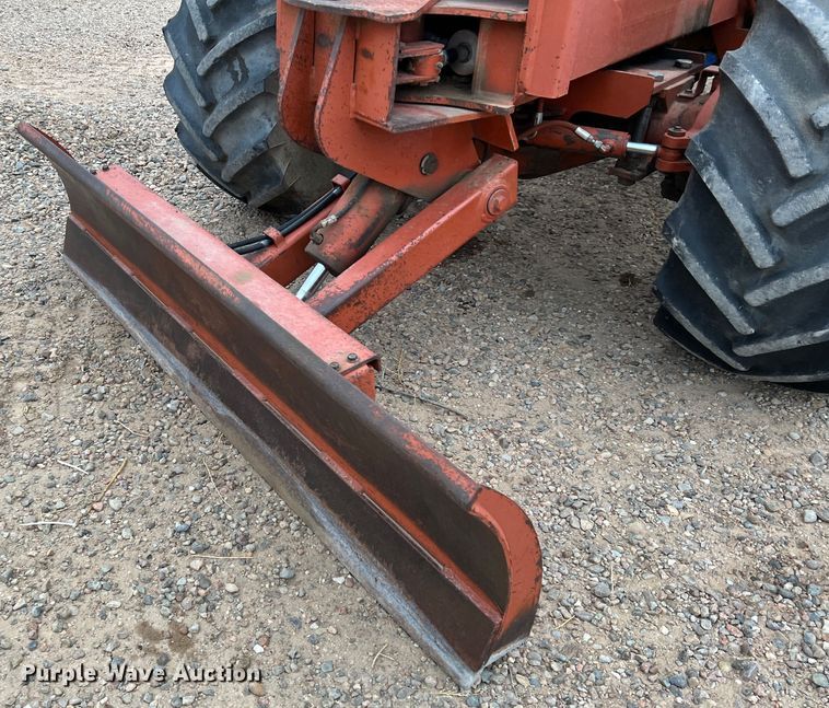 image for item DJ7626 1994 Ditch Witch 7610  trencher