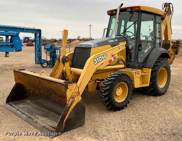 image for item DJ7627 2001 John Deere 310SG  backhoe
